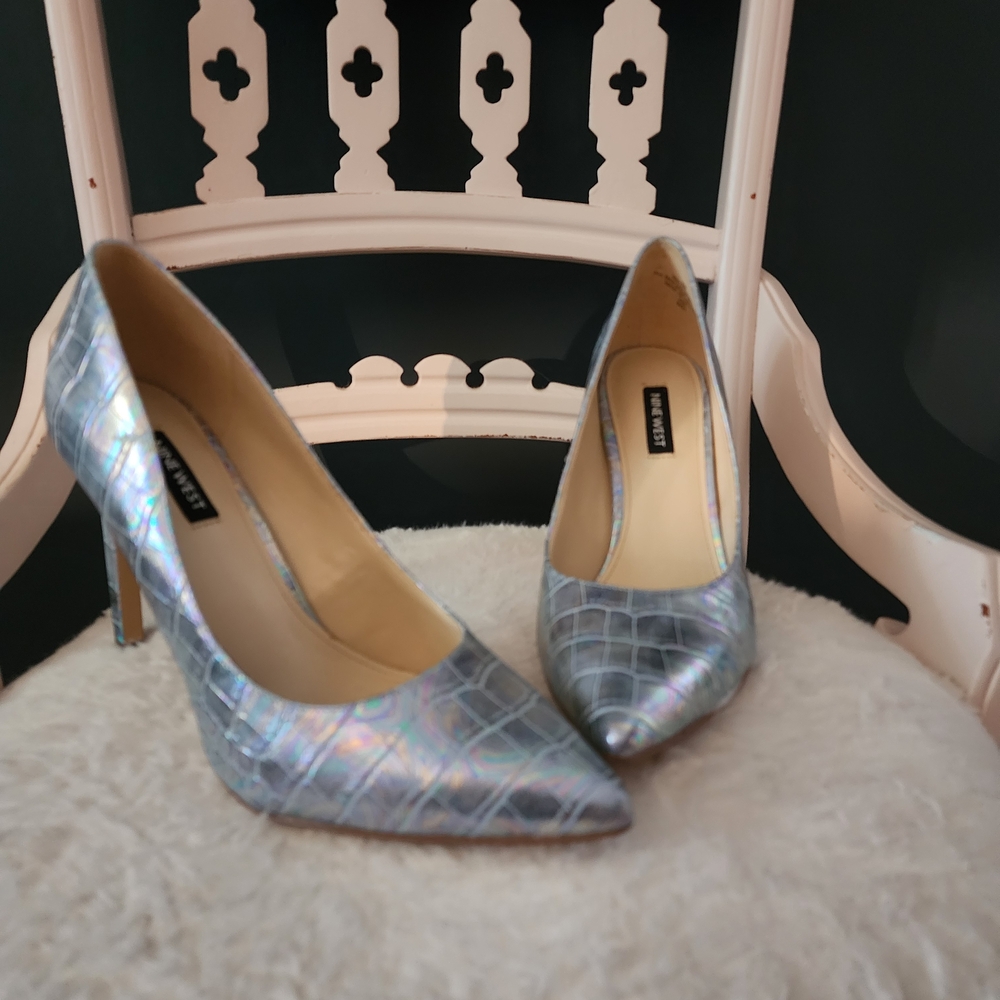 Silver Crocodile Pattern Heels